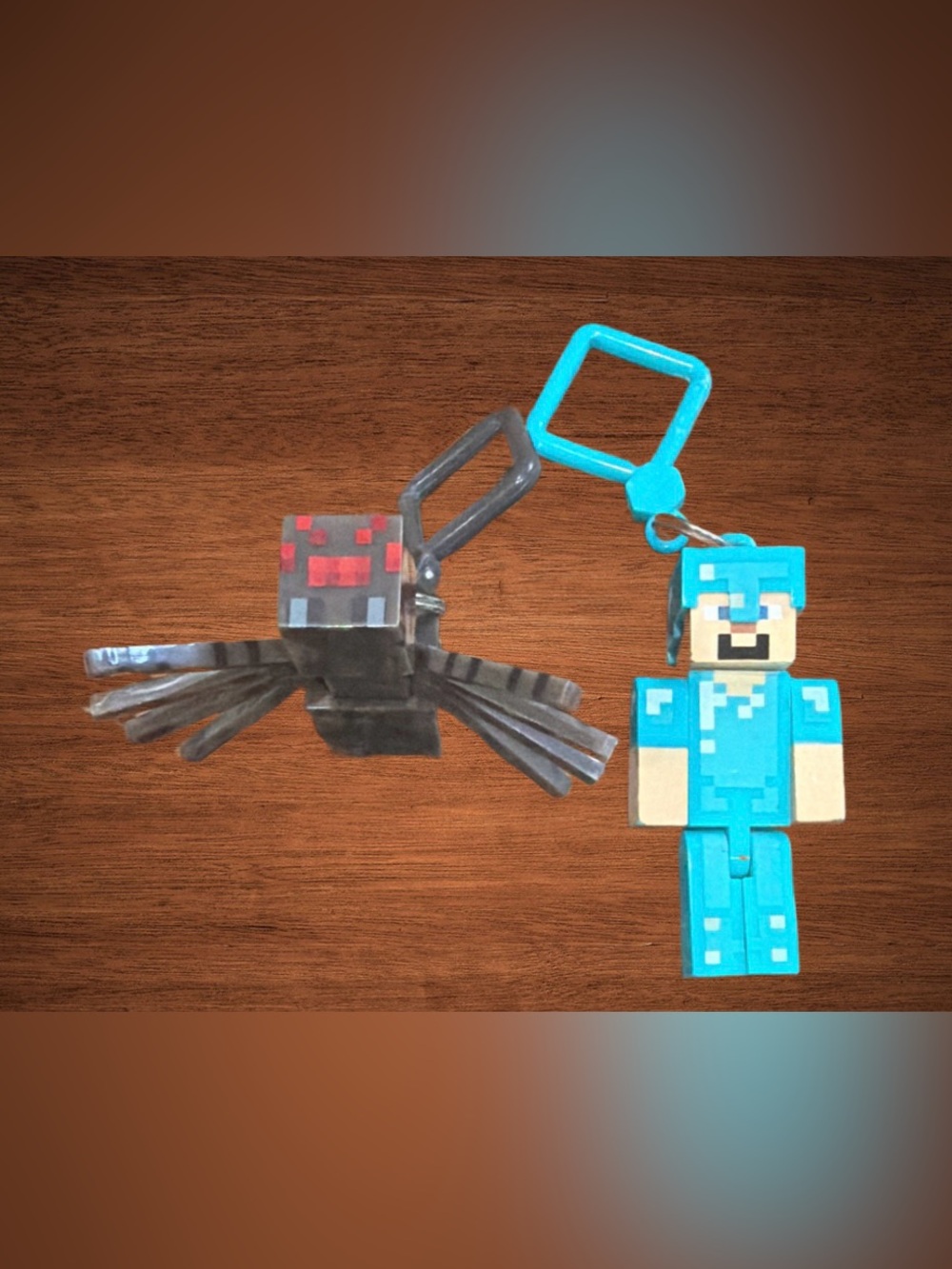 MINECRAFT STEVE 3”. SPIDER KEYCHAIN /BAG CLIP. BAG MYSTERY. VIDEO GAME COLLECTIB